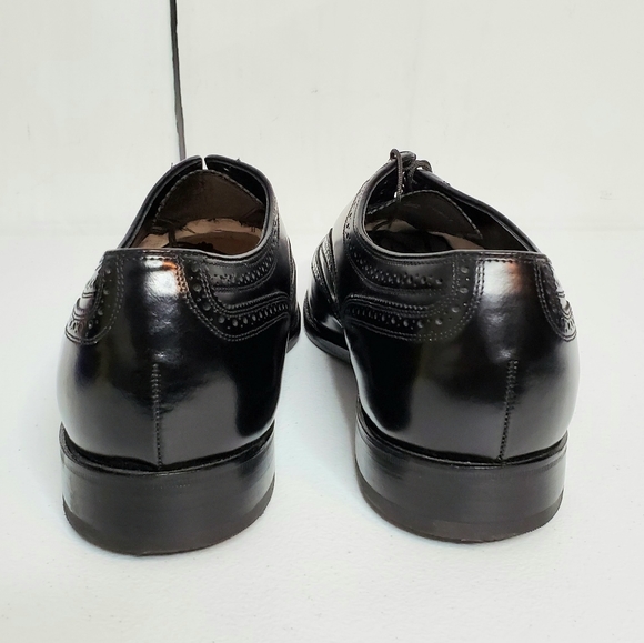 *SOLD* Florsheim Lexington Leather Wingtip Oxfords - Picture 3 of 10